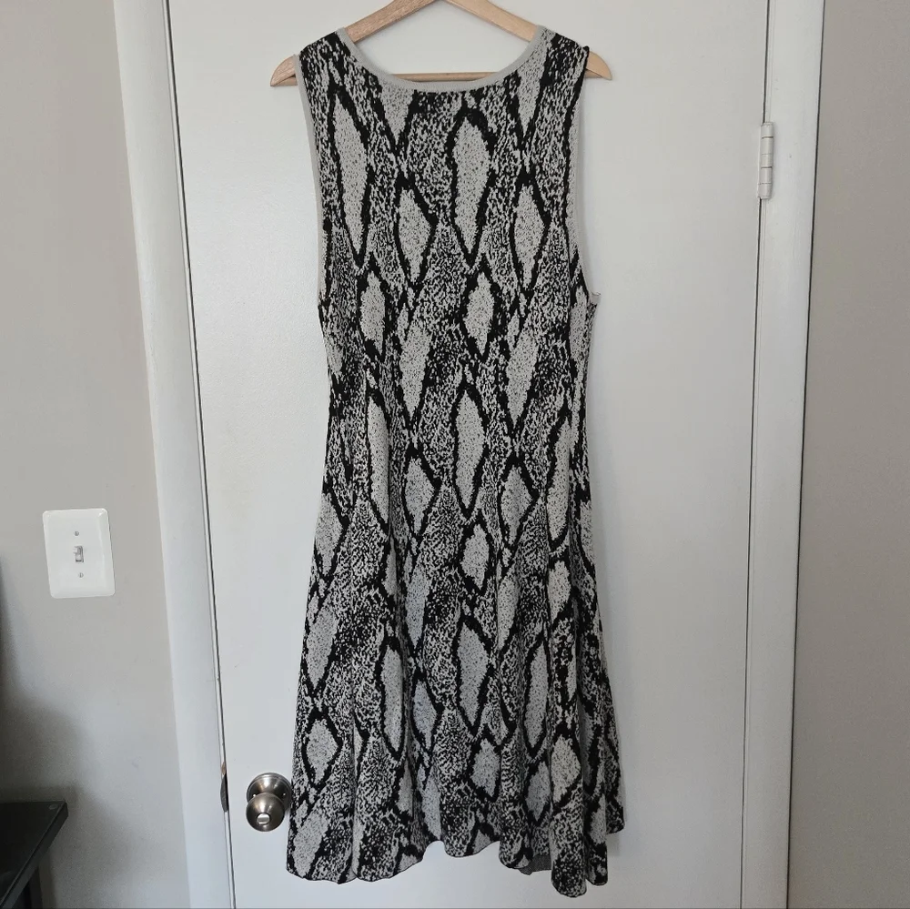Torrid Knit Sleeveless Sweater Dress Snakeskin Print Size 2